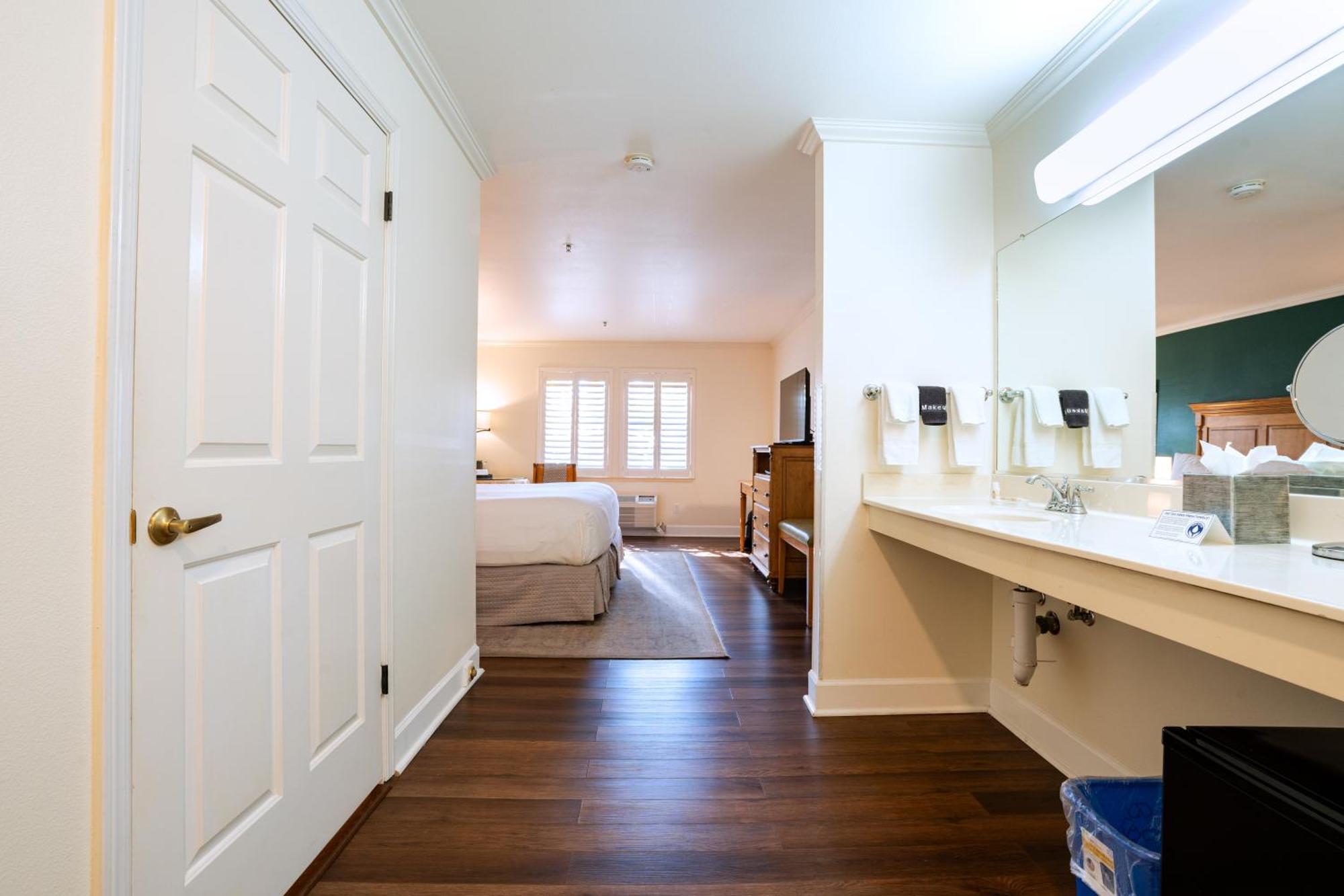 King Room with Roll - In Shower - Disability Access